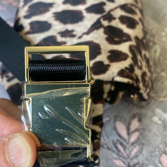 LILLY PULITZER “TORREY” (Leopard Print) Belt Bag, NWOT - Picture 10 of 10